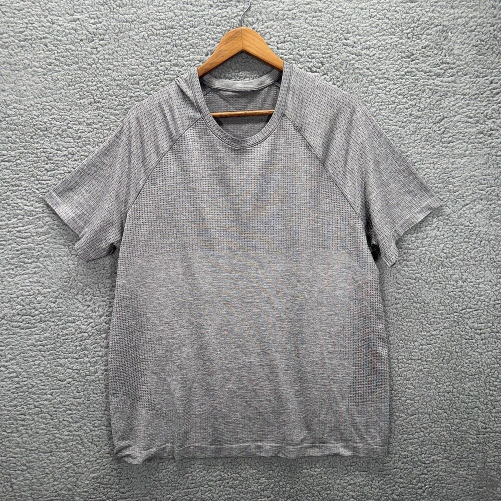 Lululemon Metal Vent Shirt Mens 2XL Gray Short Sleeve Performance Athletic